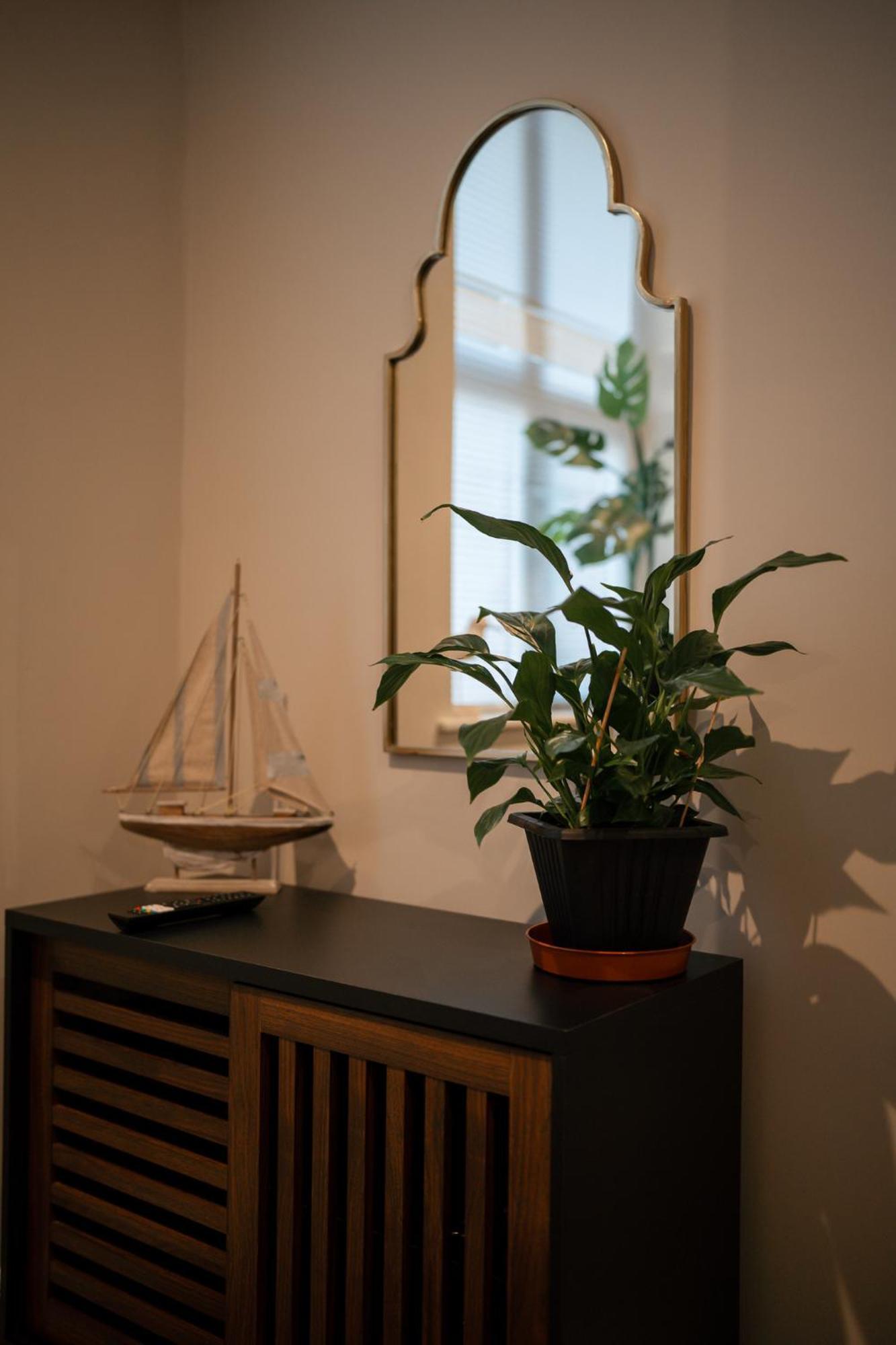 Stunning 2 Bedroom Ground Floor Sea View Apartment โรส์-ออน-ซี ภายนอก รูปภาพ